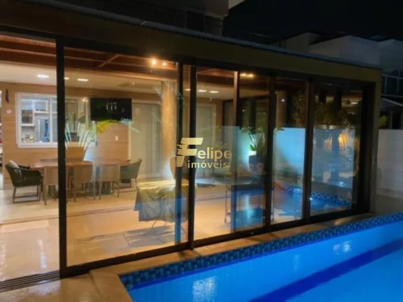 Imagem BELÍSSIMA E HARMONIOSA CASA DUPLEX LOCALIZADA EM CONDOMÍNIO DE LUXO EM SERRA/ES!