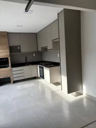 Imagem Casa em Condomínio para Venda em Cuiabá / MT no bairro Jardim Imperial