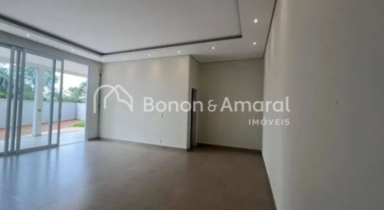 Imagem Em uma das regiões mais desejadas de Valinhos, no exclusivo Residencial Vila de São Lourenço, enc...