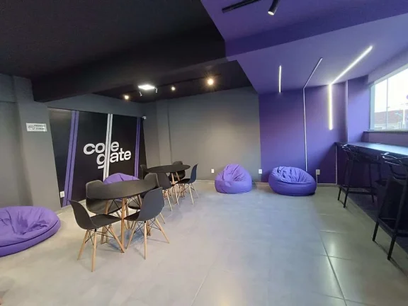 Imagem Studio Moderno com Cozinha Planejada no Edifício Collegiate – Próximo à Faculdade de Medicina