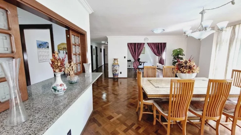 Imagem Aparatamento na Bela Vista com 3 Dormitórios ( 1 suíte) com Portaria 24 hs e 02 Vagas de Garagem