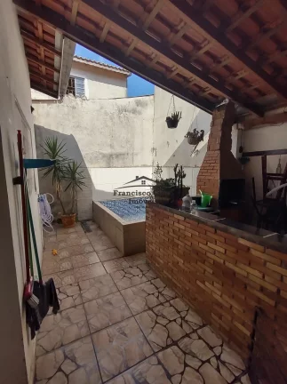 Imagem Casa à venda no bairro Jardim Esperança - Guaratinguetá/SP