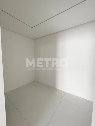 Imagem Casa à venda no Alphaville com 4 suítes, Gourmet com piscina, PETROLINA - PE