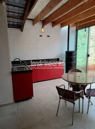 Imagem Casa à Venda em Cambé com 3 Quartos, Terreno de 300 m², 145 m² de Área Construída e 2 Vagas de Garagem