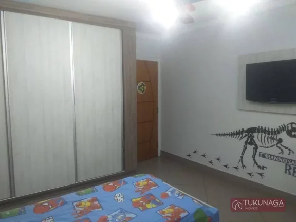 Imagem Sobrado à venda, 251 m² por R$ 882.000,00 - Camargos - Guarulhos/SP