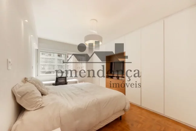 Imagem Apartamento reformado e mobiliado, com 198m² próximo ao Parque do Ibirapuera!