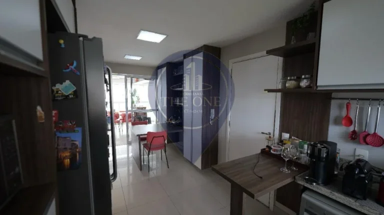 Imagem Apartamento de luxo na Vila Olímpia, São Paulo-SP: 4 quartos, 1 suíte, 2 salas, 2 banheiros, 3 vagas de garagem, 210m². Venha conferir!