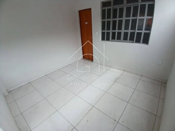 Imagem Casa à Venda - Com 2 pavimentos - Centro - Mantena - MG