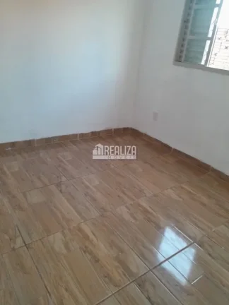 Imagem Vende-se casa com dois quartos no Bairro Monte Castelo- Igarapava/SP