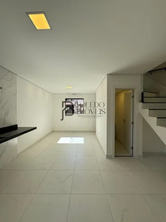 Imagem Casa Triplex de 2 dormitórios com suítes no bairro Tupi - Praia Grande