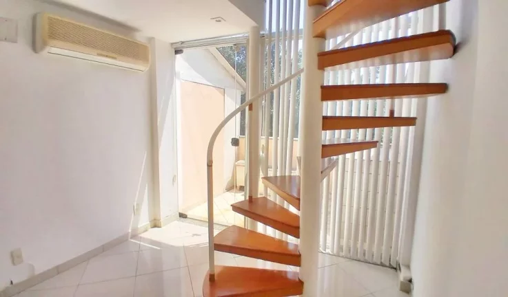 Imagem BAYSIDE - LOJA 50M2 JIRAU VARANDA 2SPLITS PORCELANATO ARMS. PLANEJADOS 1VG