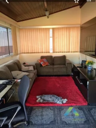 Imagem SÃO CAETANO Casa condomínio semi aberto com segurança particular, 280 metros, 3 dormitórios, 3 salas, 4 vagas com piscina, churrasqueira, lareira.