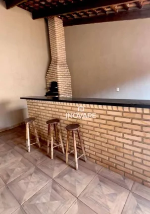 Imagem Casa com 3 dormitórios à venda, 200 m² por R$ 370.000,00 - Jardim Adelaide - Itumbiara/GO