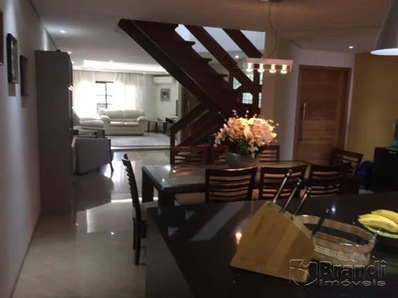 Sobrado à venda com 150M² aceita permuta de 50% valor do imóvel