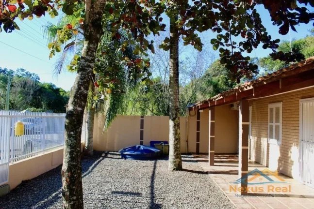 Imagem Casa com Piscina para Temporada