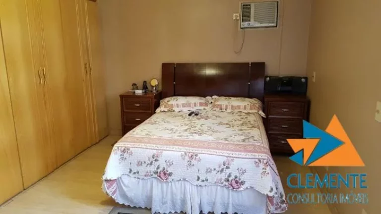 Imagem 4 QUARTOS - LOURDES E SANTO AGOSTINHO AO LADO DO DAIMON MAL