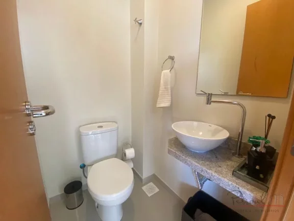 Imagem Belíssimo apartamento, próximo a beira mar, ao lado da casa do governador em prédio com alto padr...