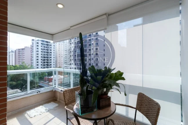 Imagem Apartamento de Luxo à Venda em Indianópolis, São Paulo - 3 Quartos, 3 Suítes, 2 Salas e 195m² de Pura Sofisticação!