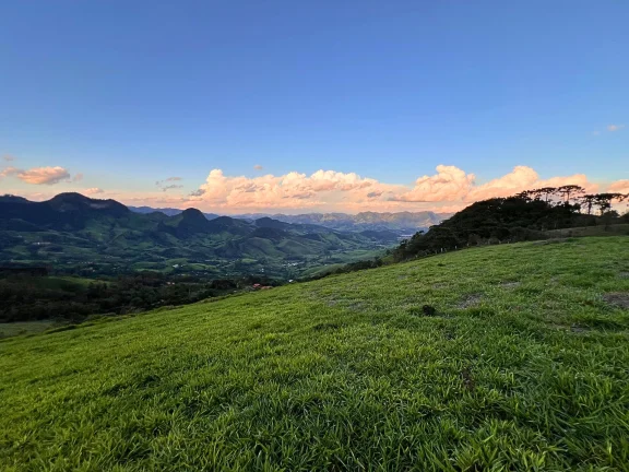Imagem O Topo da Mantiqueira: Terreno Espetacular com 32.000m², 100% Aproveitável e Vista Infinita
