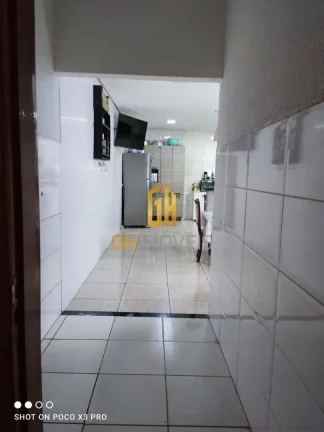 Imagem CA1586

Casa com 3 quartos no Moinho dos Ventos, com 120m² de área construída 

A casa possui:

-...