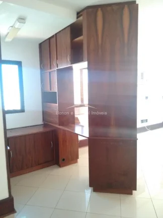 Imagem Sala comercial Jardim Guanabara!

 Andar alto, excelente para Advogados, consultórios e etc...

37m...