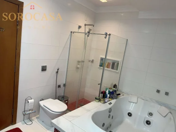 Imagem Casa à Venda - Sobrado - 3suítes com Piscina - Cond. Vila dos Inglezes