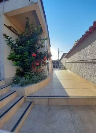 Imagem Casa com 3 dormitórios à venda, 80 m² por R$ 380.000,00 - Peró - Cabo Frio/RJ