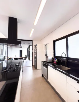Imagem Casa de condominio a venda no Swiis Park em Campinas!!

Com 3 suítes, sendo uma delas c closet. 
Á...