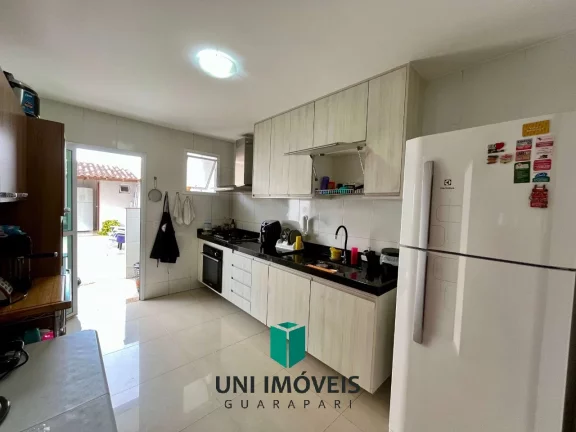 Imagem Casa duplex à venda 03 suítes em Itapebussu em Guarapari, por R$750.000, com área de churrasqueira