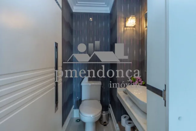 Imagem Apartamento excelente com 165m², 3 suítes e 3 vagas