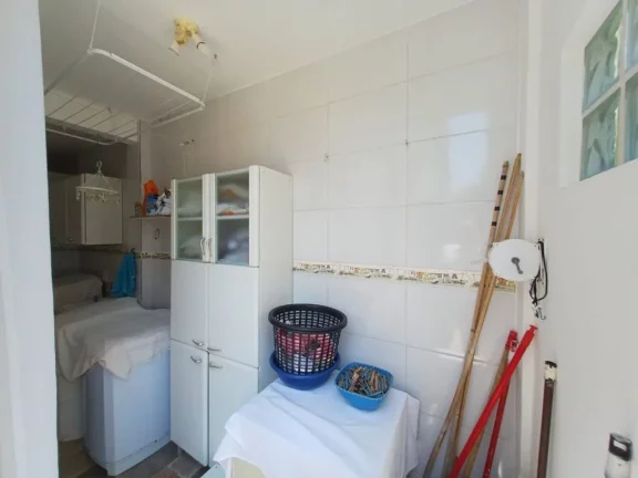 Imagem Sobrado com 6 dormitórios à venda, 172 m² por R$ 895.000 - Jardim das Flores - Suzano/SP