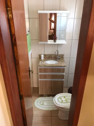 Imagem Sobrado com localização central e pátio amplo