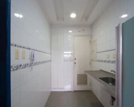 Imagem Cobertura duplex em Pinheiros com 03 quartos sendo 1 suíte e 3 vagas, 184m²