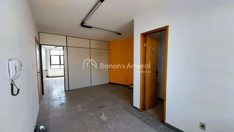Imagem Excelente sala comercial no centro de Valinhos, disponível para venda ou locação.

Localizada no ...
