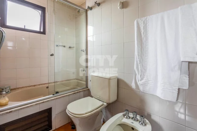 Imagem Apartamento de 127m², Alto de Pinheiros, com quatro dormitórios, sendo duas suítes, hall, lavabo,...