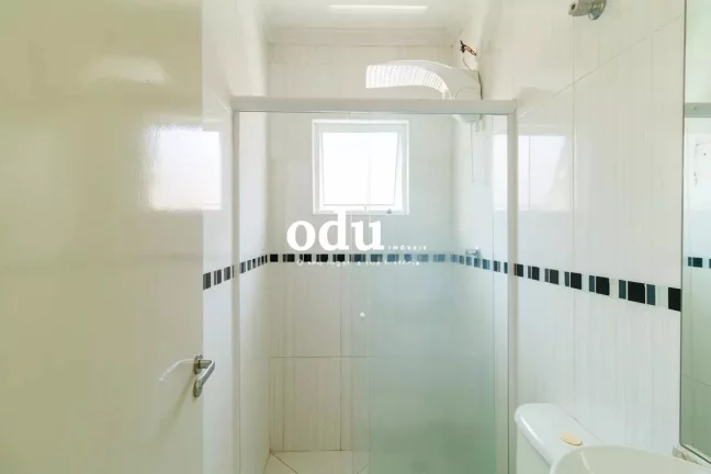 Imagem Um sobrado que une o conforto de uma casa com a praticidade e segurança de um condomínio. Com 100 ...