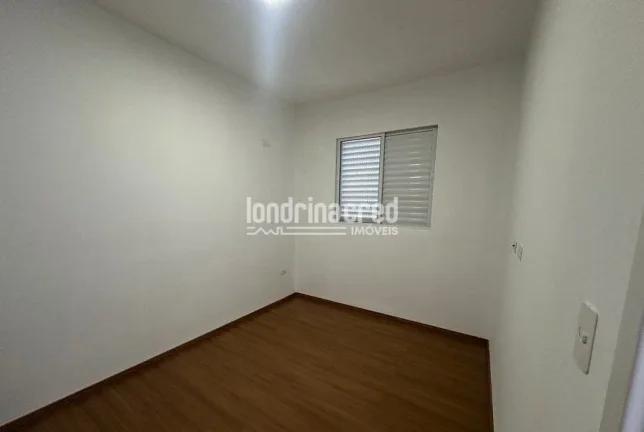 Imagem Apartamento no Terra de Santa Cruz II em Ibiporã, 2 dormitórios, sacada com churrasqueira, 45m², 1 vaga, lazer completo e portaria 24h.