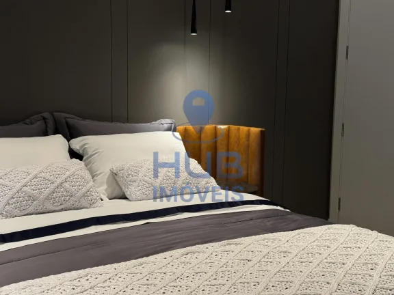 Imagem Apartamento com 4 dormitórios à venda sendo 4 suítes, 180.7 m² por - R$ 7.575.832,18 - Centro - Bal. Camboriú/SC