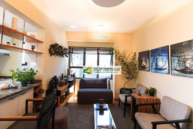 Imagem More em uma cobertura duplex com 110 m² com 2 suítes no miolo do Cambuí - Campinas - SP