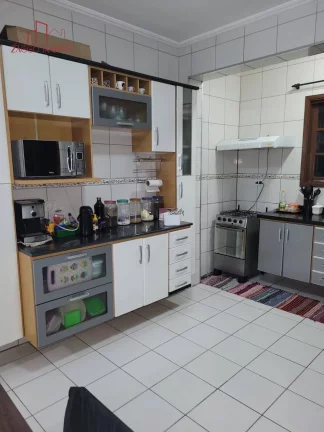 Imagem Casa com piscina no Jd Casablanca.
