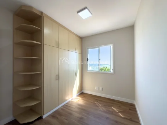Imagem Com reforma recente e projeto que valoriza amplitude, iluminação e conforto, esta cobertura duplex...