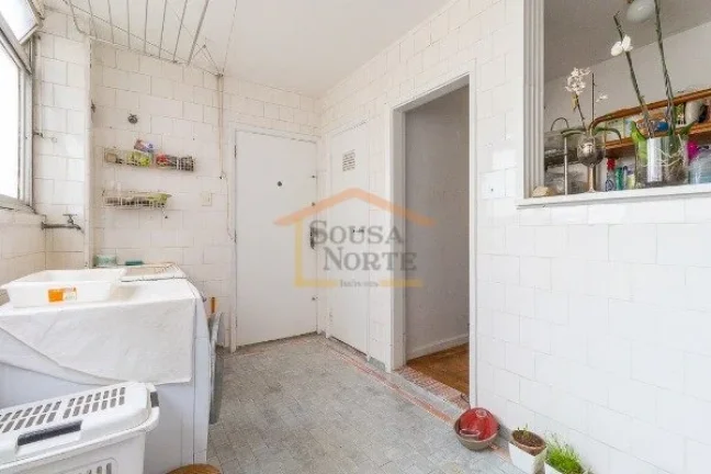 Imagem Apartamento de 155 m², com 3 dormitórios e ótima distribuição dos ambientes, 2 banheiros, sala ...