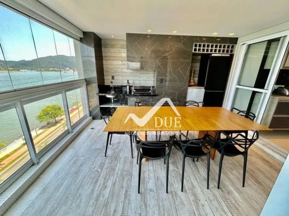 Imagem Apartamento com 3 dormitórios à venda, 189 m² por R$ 2.350.000,00 - Ponta da Praia - Santos/SP