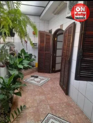 Imagem Casa com 3 dormitórios à venda, 150 m² por R$ 370.000,00 - Vila Cascatinha - São Vicente/SP