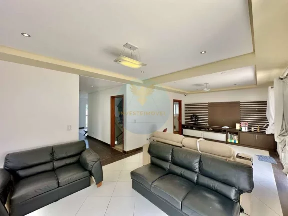 Imagem Casa em Condomínio a Venda no bairro Golf Gardens - Carapicuíba, SP