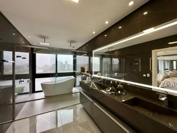 Imagem Casa em Condominio 6 Dormitórios - Bairro Centro