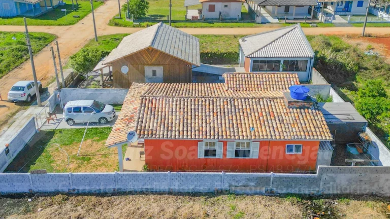 Imagem Casa com pátio na frente e atrás na zona sul