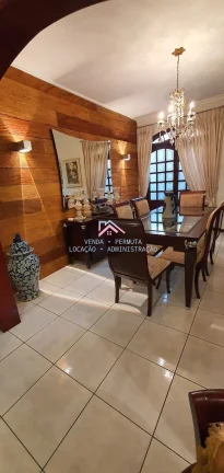 Imagem Casa à venda Tereza Cristina - Área útil 243 m2 com 3 dormitórios sendo 1 suíte - 2 vagas - Bairro M