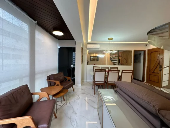 Venha morar em uma cobertura em local previlegiado em icarai,proximo ao Campo de São Bento,com comércio no entorno,imovél amplo,com vista previlegida