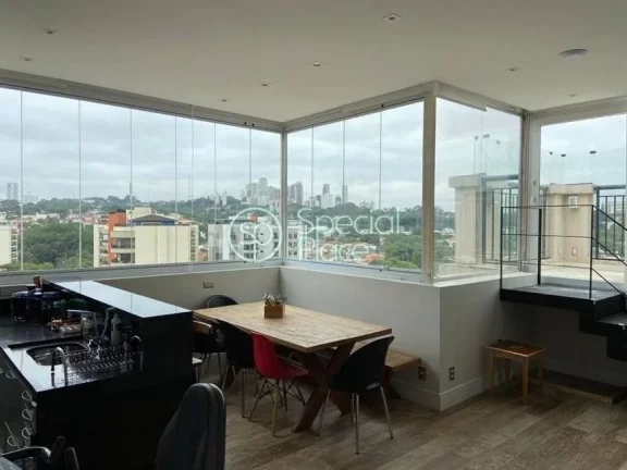 Imagem Cobertura toda reformada, com muita luz natural, piscina privativa, toda envidraçada, 3 dormitório...